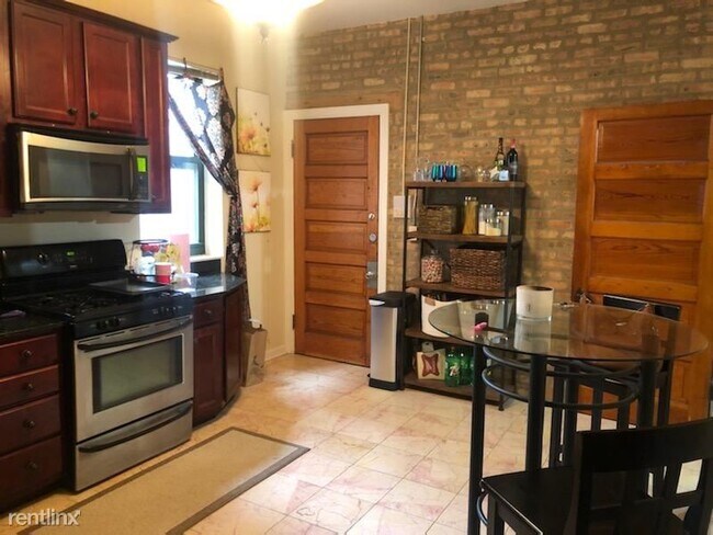 Building Photo - 2 br, 1 bath Apartment - 2654 N. Ashland