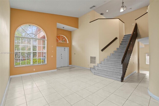 Building Photo - 18405 NW 9th Ct