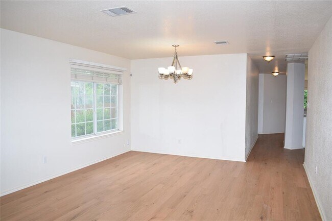 Foto del edificio - 2418 Willow Way