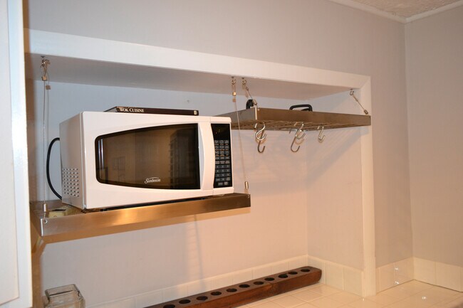 Building Photo - 289 Shenandoah Dr