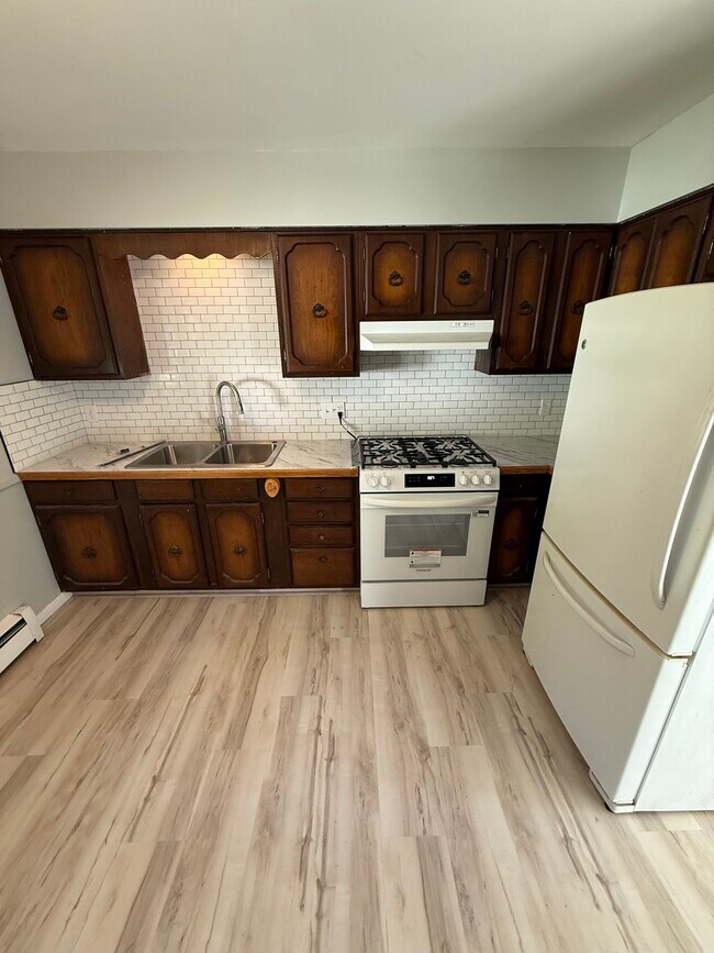 Foto del edificio - 8901 Highland Dr