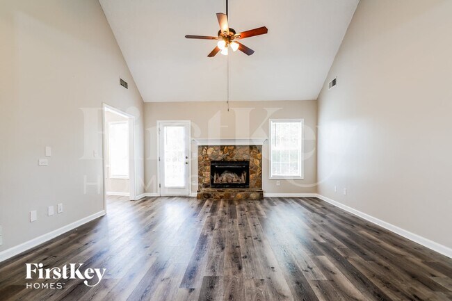 Foto del edificio - 1370 Summer Lake Terrace SW