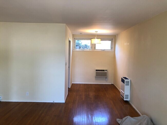 Building Photo - 58 N Wilson Ave