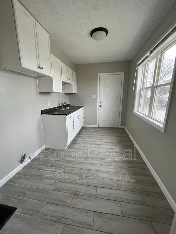 255 S Chase Ave, Columbus, OH 43204 Condo for Rent in Columbus, OH