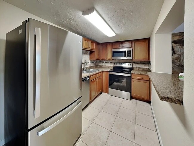 Photo - 15147 Harding Ave Townhome