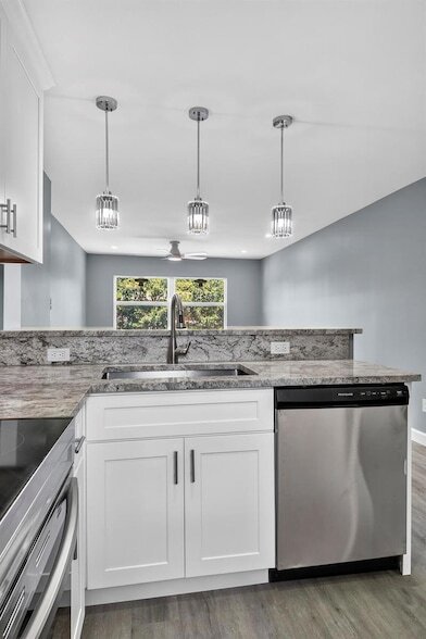 Foto del edificio - 3236 Coral Ridge Dr