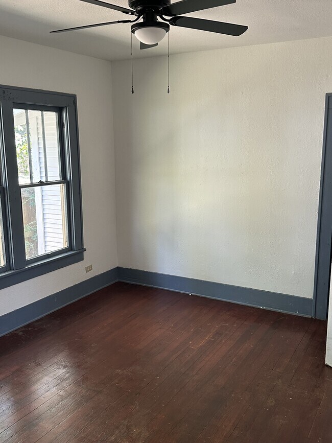 Foto del edificio - 312 S Montgomery St