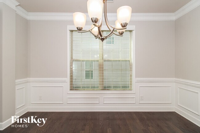 Foto del edificio - 307 Summerwalk Rd