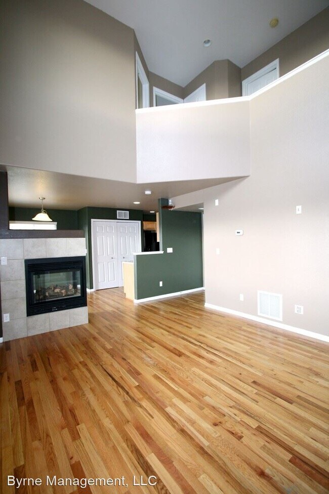 Building Photo - 3 br, 2.5 bath House - 7543 Manistique Dr