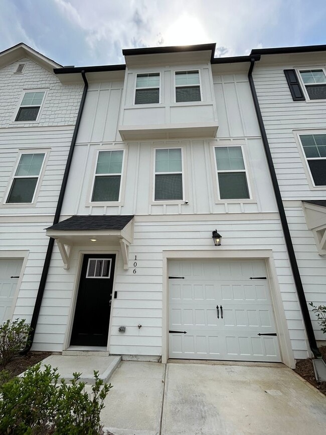 Building Photo - 106 Werner Brk Wy SW