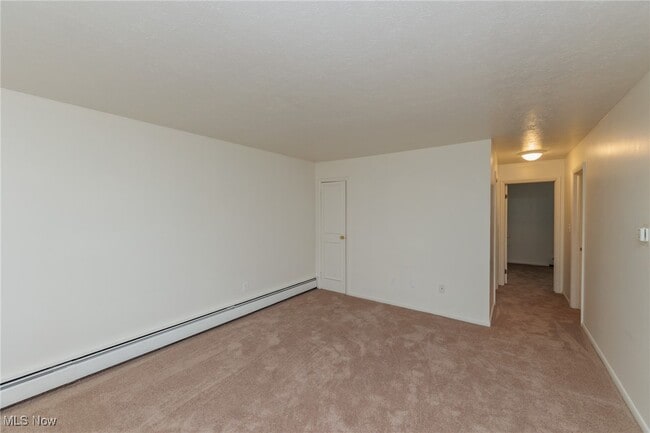 Building Photo - 236 S Huntington St