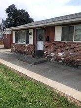 Building Photo - 1113 S 12th Ave