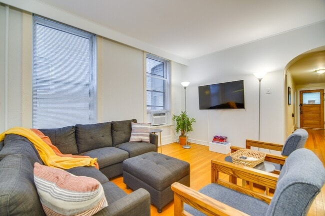 Foto del edificio - 315 S Maple Ave