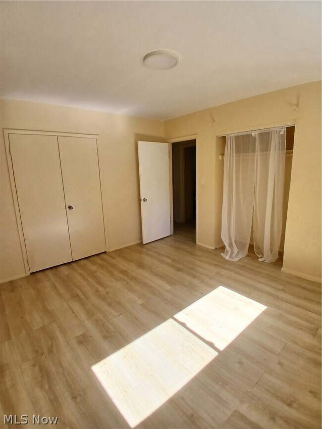 Foto del edificio - 3025 1/2 Northgate Ave