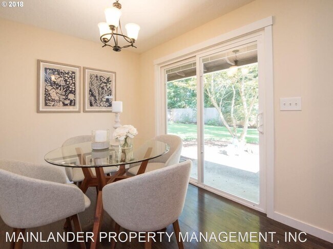 Foto del edificio - 3 br, 1 bath House - 6137 SW CHILDS RD