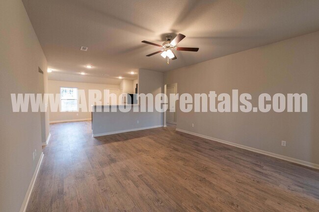 Foto del edificio - Spacious Newer Home!