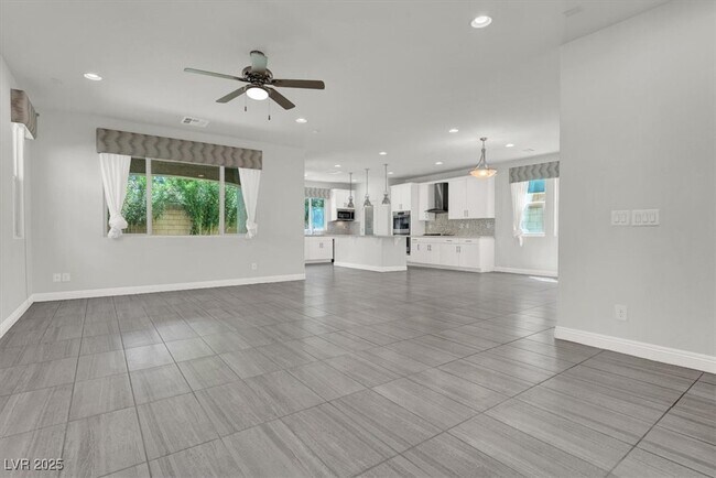 Foto del edificio - 10007 Rams Leap Ave