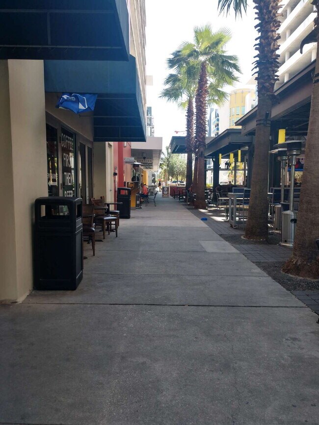 Foto del edificio - 1 Bedroom Condo in the Heart of Tampa