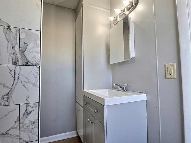 Foto del edificio - 1354 Cotton St