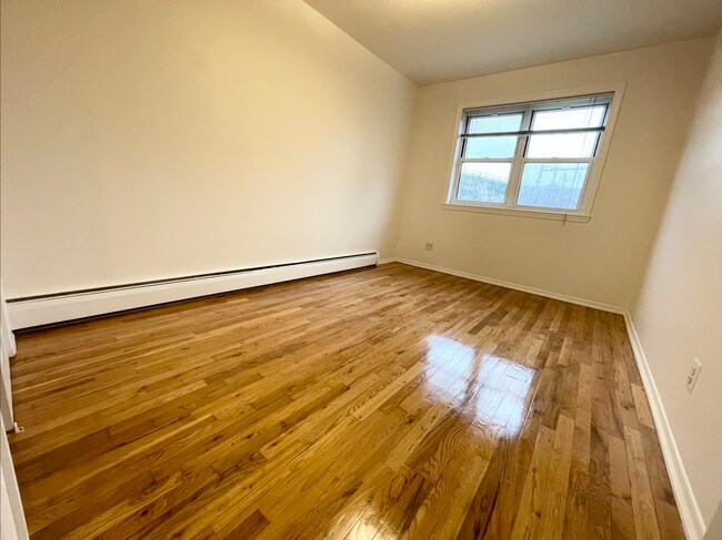 Foto del edificio - 4305 49th St