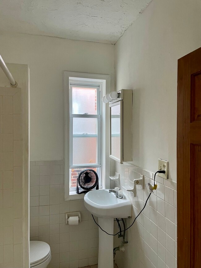 Building Photo - 137 N 57th St