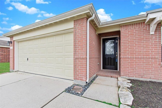 Building Photo - 29214 Legends Valley Dr