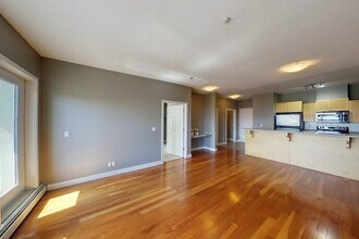 Building Photo - 339 Powder Dr