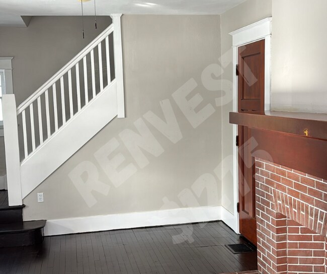 Building Photo - 2112 Ravenwood Ave