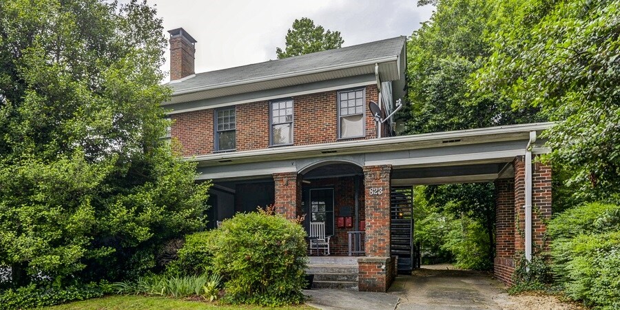 Primary Photo - 823 N Highland Ave NE