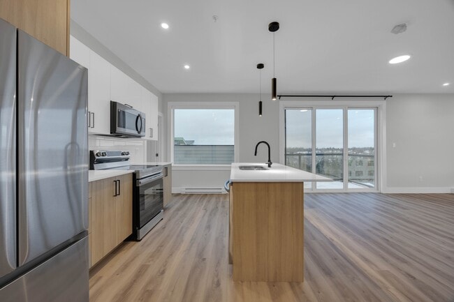 Building Photo - 1035 Melanson Rd