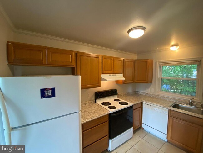 Foto del edificio - 3310 Lafayette Blvd