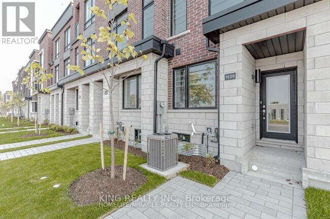 Photo du bâtiment - 1539 Midland Ave