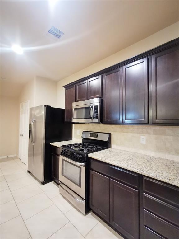 Foto del edificio - 29202 Vernon Forest Ct