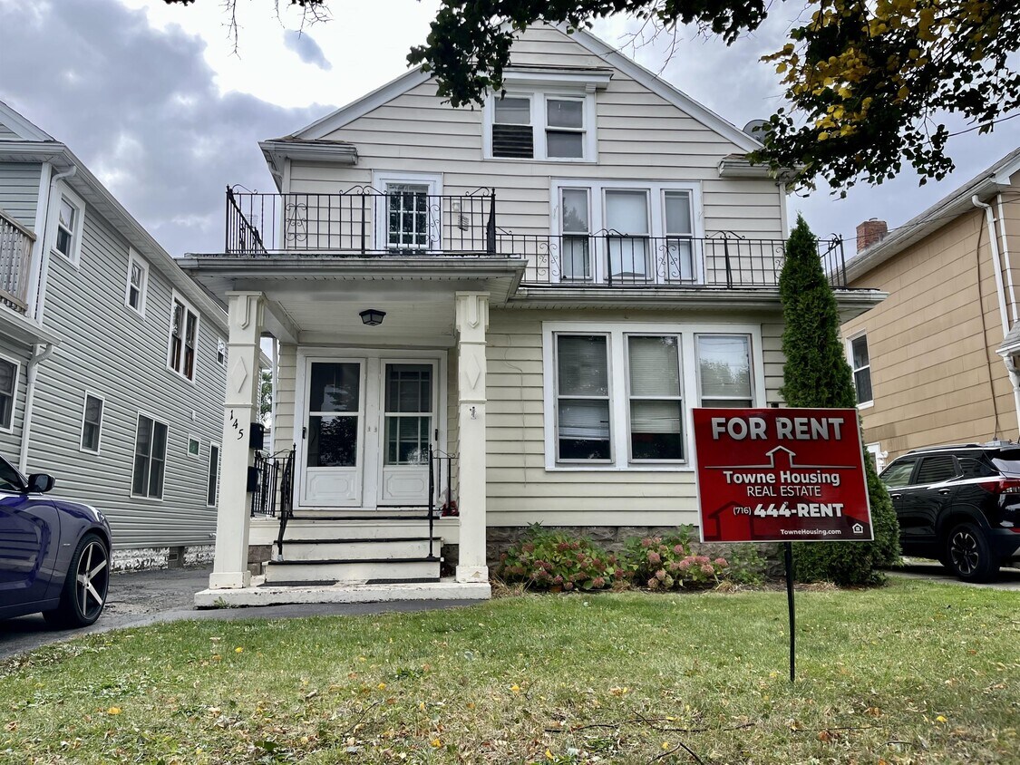 Primary Photo - 145 Whitehall Ave