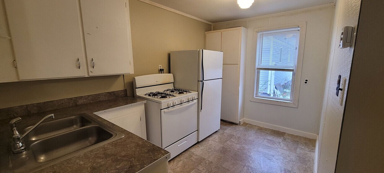 Foto principal - 405 Mississippi Ave NW