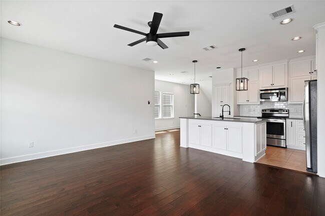 Foto del edificio - 5408 Jonathan Ln