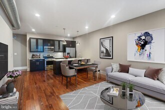 Building Photo - 946 N 2nd St