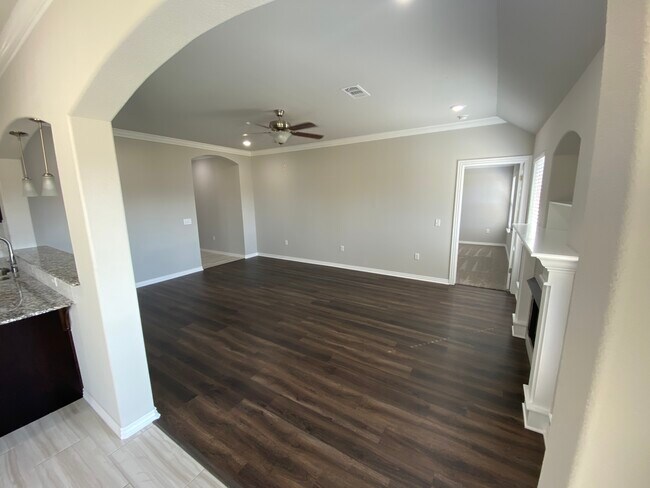 Building Photo - 4489 W Barhem Dr