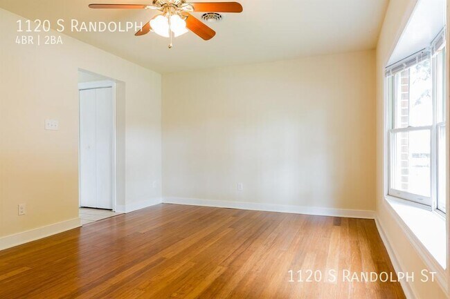 Building Photo - 1120 S Randolph St