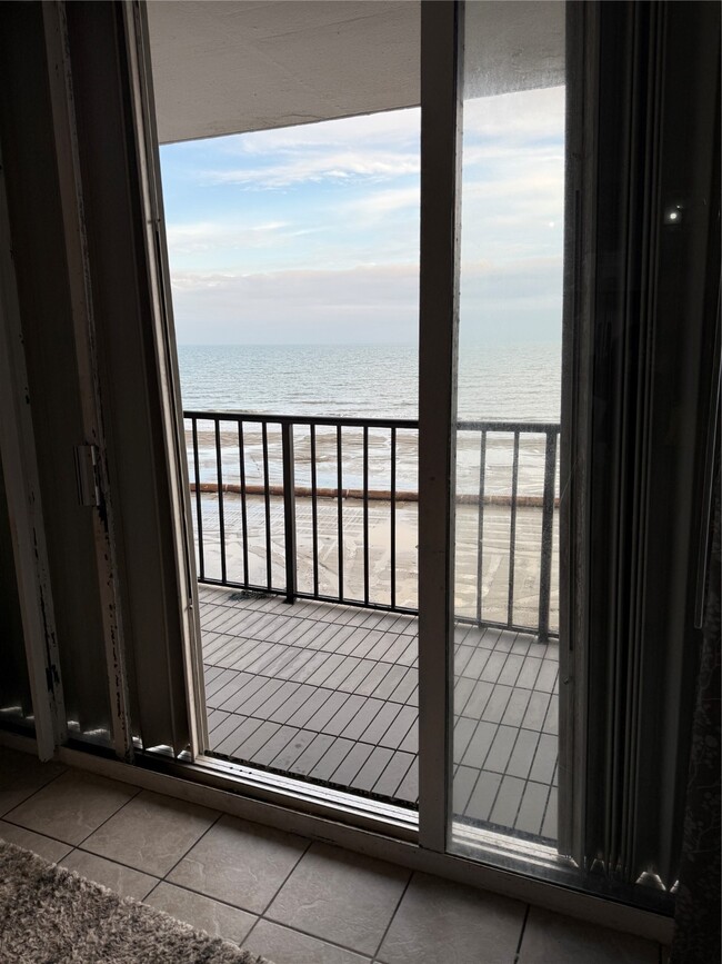 Foto del edificio - 11949 Termini-San Luis Pass Rd