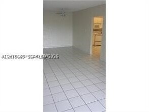 Building Photo - 5100 SW 41st St
