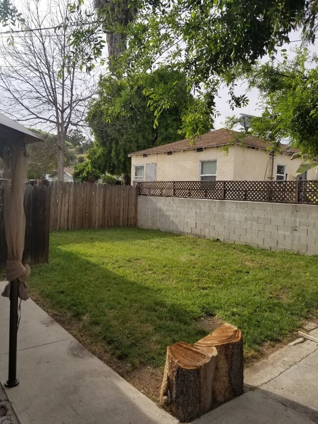 Foto del edificio - 4215 Guardia Ave