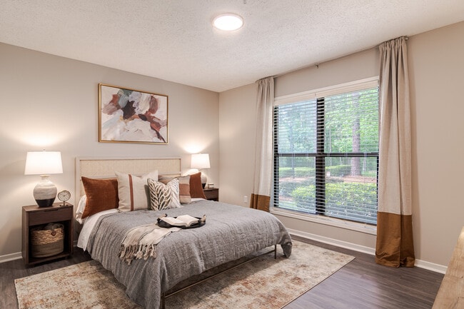 Habitación tranquila con baño privado. - Park Valley Apartments
