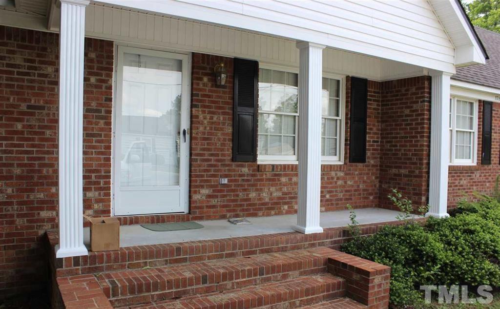 376 S Carrie St, Coats, NC 27521 Townhome Rentals in Coats NC