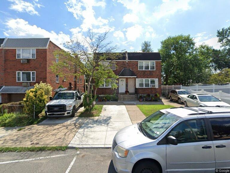 Primary Photo - 2040 Rhawn St