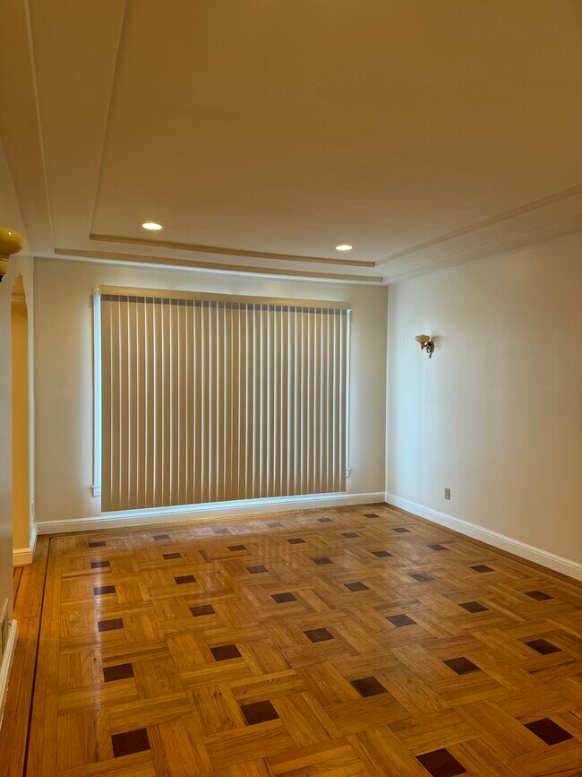 Building Photo - 809 Randolph St