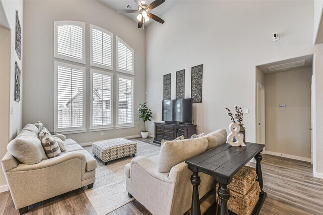 Foto del edificio - 18407 Kilbowie Pl