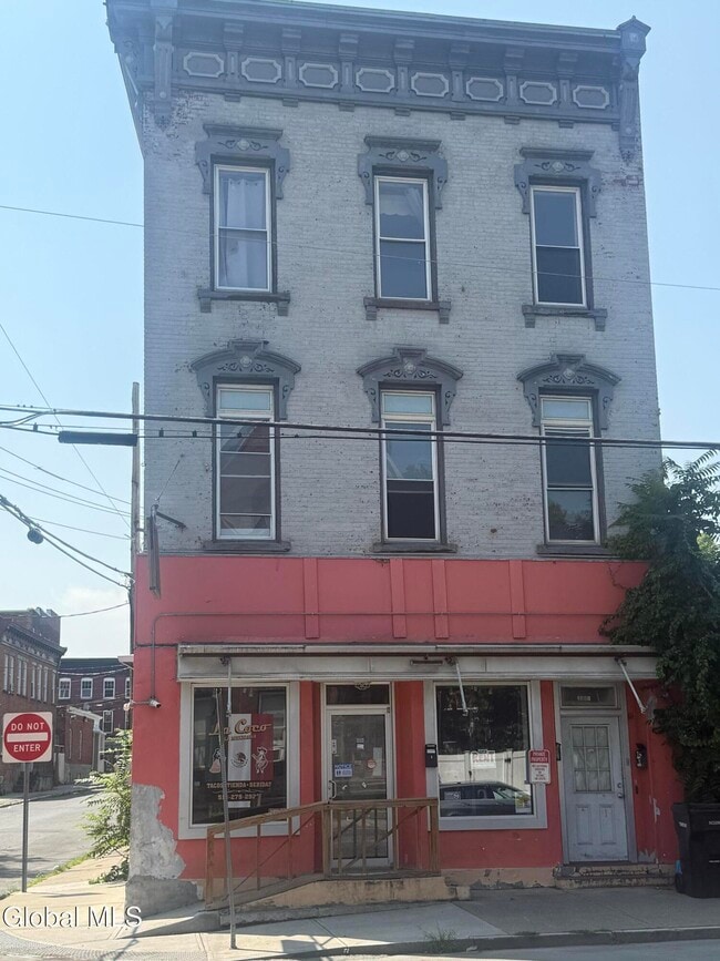 Building Photo - 3301 6th Ave
