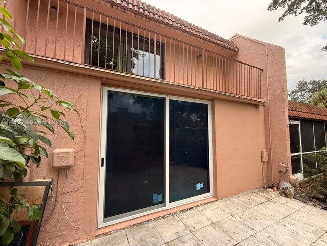 Foto del edificio - 23 N Valencia Dr