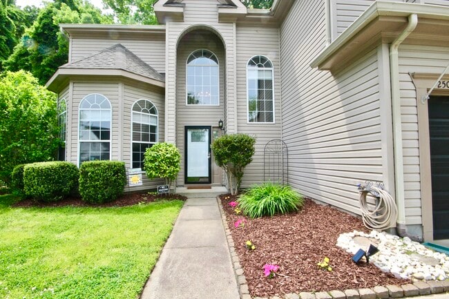 Building Photo - 2501 Penshurst Way